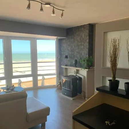 Beautiful 2-bed In Διαμέρισμα Wenduine